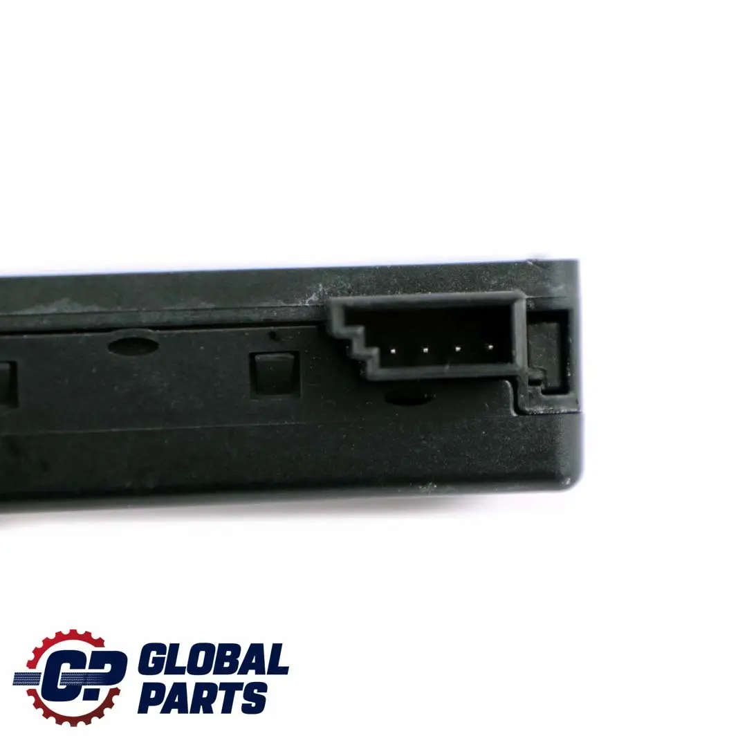 Mercedes-Benz ML W164 Fensterscheibe Regen Lichtsensor für mit Teilenummer A1648203085 Mercedes-Benz ML W164 Fensterscheibe Regen Lichtsensor - SKU A1648203085 - Teilenummer A1648203085