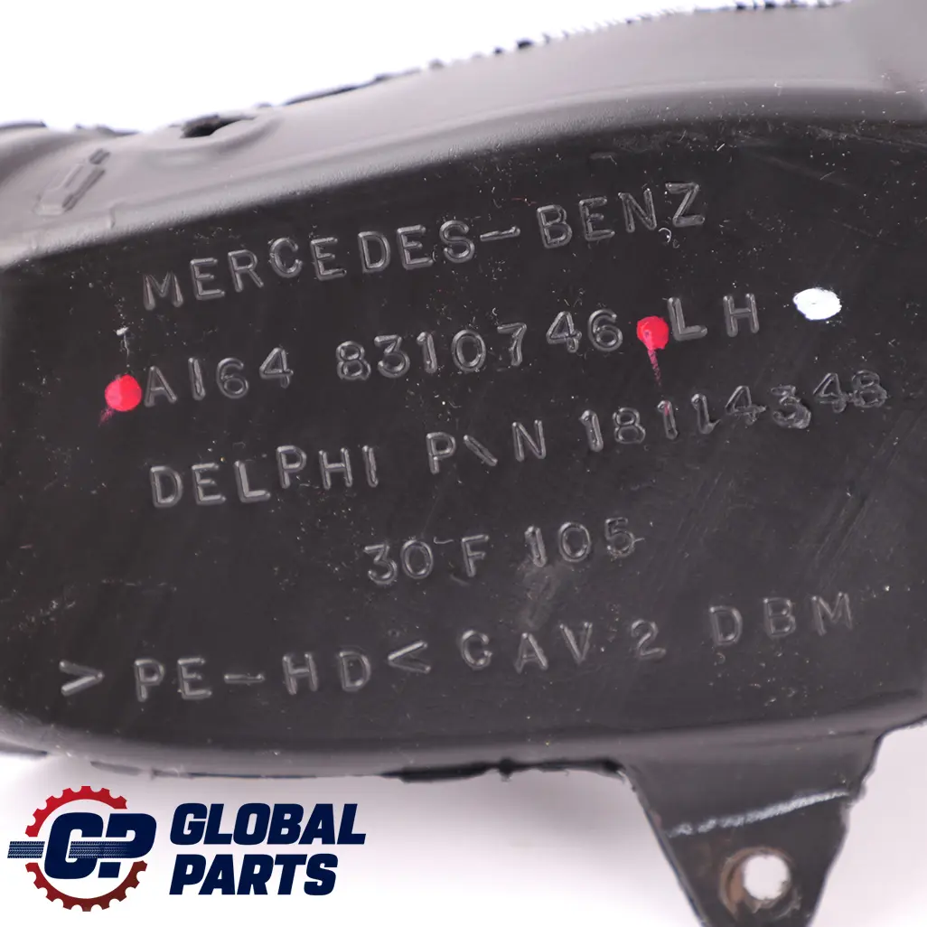 Mercedes W164 GL X164 Conduit D'Air Supérieur Avant Gauche Du Tableau De Bord - SKU A1648310746 - Numéro de pièce A1648310746