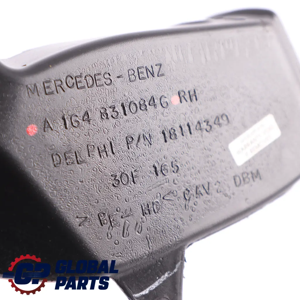 Mercedes-Benz ML W164 GL X164 Front Right Upper O/S Dashboard Air Duct Channel to with Part number A1648310846 Mercedes-Benz ML W164 GL X164 Front Right Upper O/S Dashboard Air Duct Channel - SKU A1648310846 - Part number A1648310846