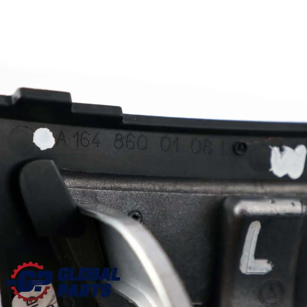 Mercedes-Benz W164 Deckel Abdeckung Fernlicht Scheinwerfer Links für mit Teilenummer A1648600108 Mercedes-Benz W164 Deckel Abdeckung Fernlicht Scheinwerfer Links - SKU A1648600108 - Teilenummer A1648600108