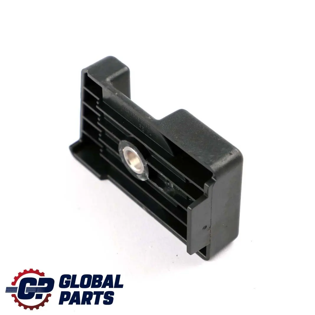  Mercedes-Benz ML GL W164 Boot Trunk Right O/S Hook Bungee Point Down Latch - SKU A1648600251 - Part number A1648600251
