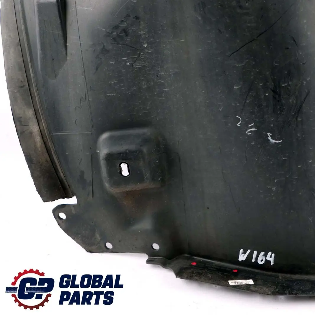 Mercedes-Benz W164 Avant gauche Wheel Arch Trim Rear Section Panel pour à propos du numéro de pièce A1648840922 Mercedes-Benz W164 Avant gauche Wheel Arch Trim Rear Section Panel - SKU A1648840922 - Numéro de pièce A1648840922