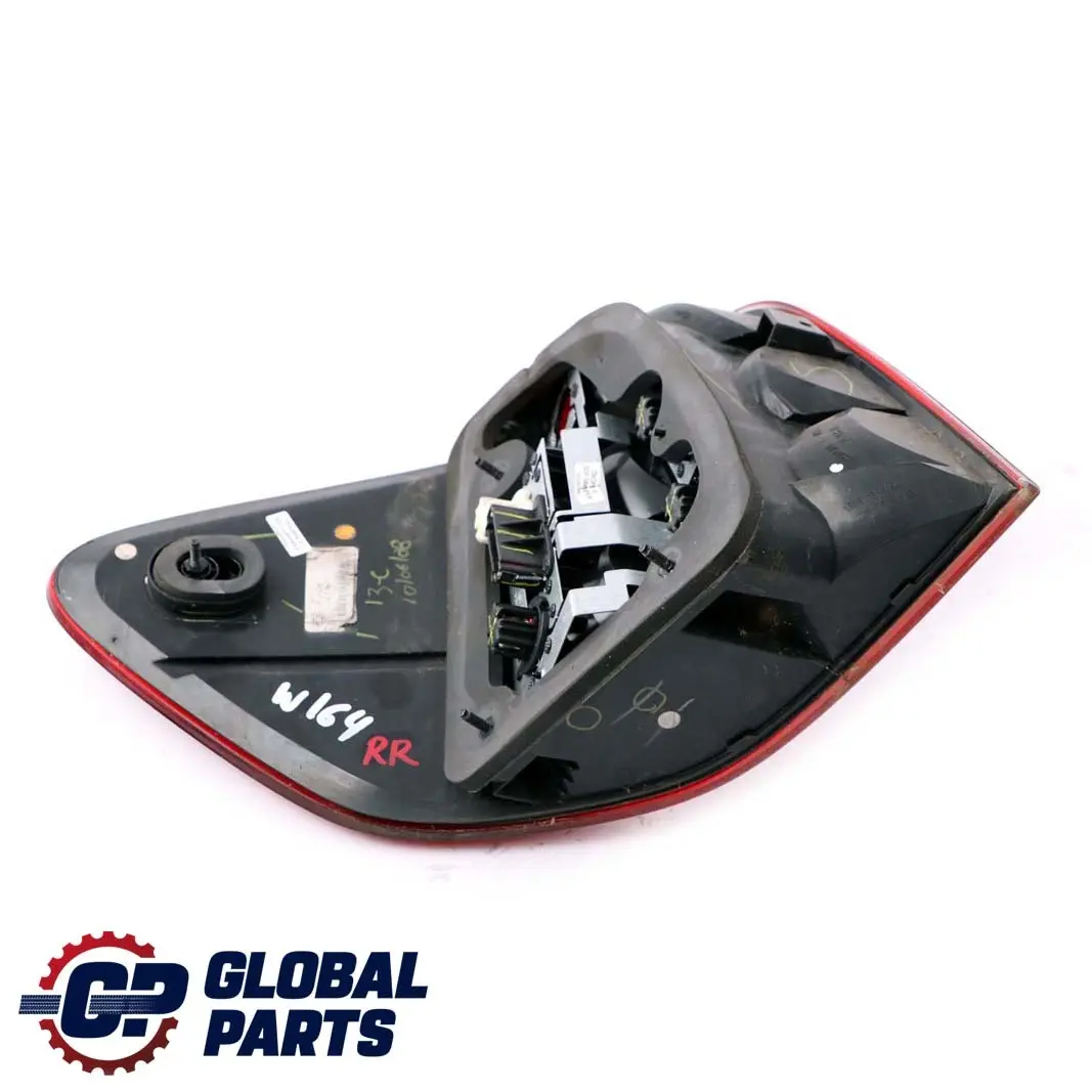 Mercedes ML W164 Luz Trasera Panel Lateral Derecho - SKU A1649061200 - Número de pieza A1649061200