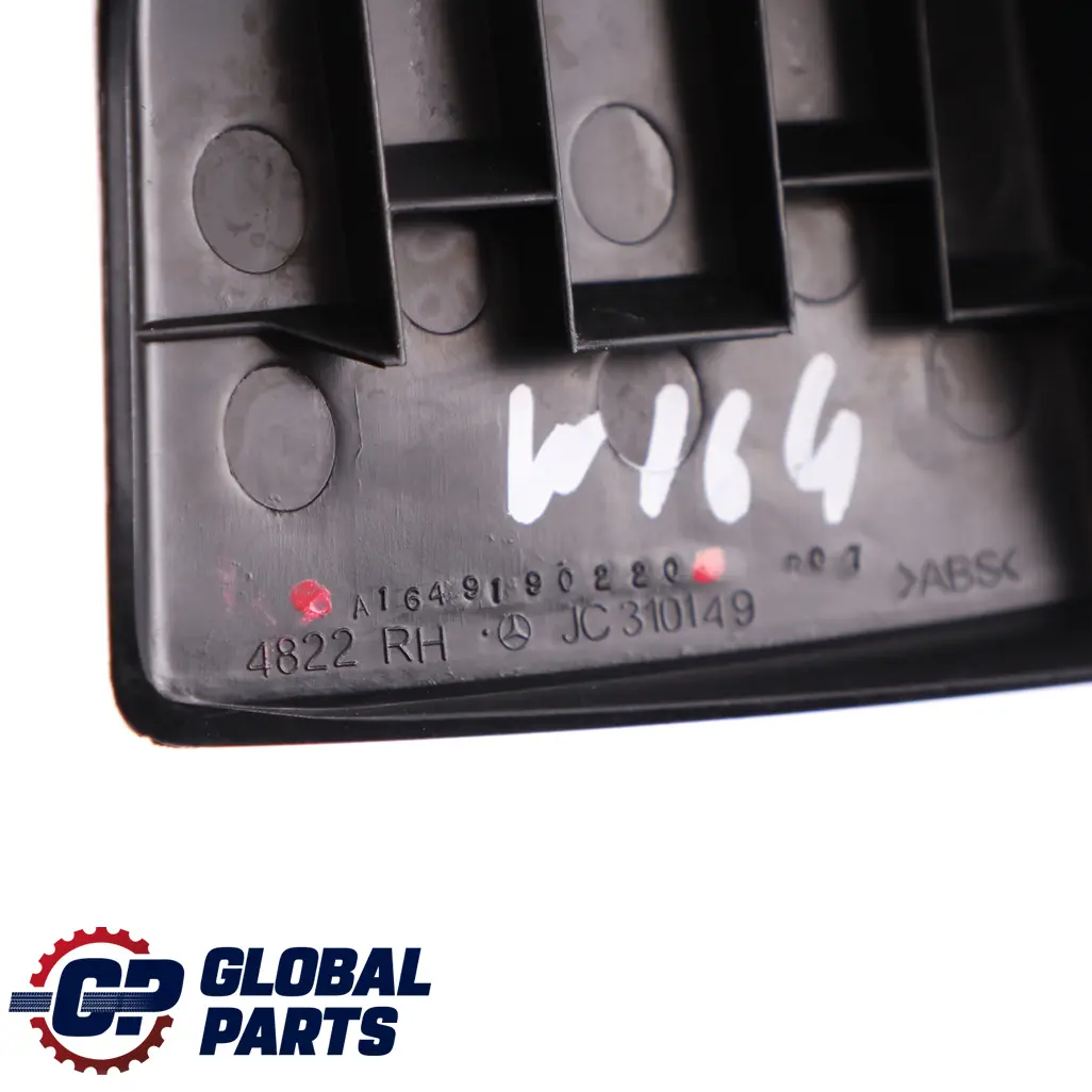 Mercedes W164 Asiento Delantero Derecho Trasero Parte Tapa Del Panel - SKU A1649190220 - Número de pieza A1649190220
