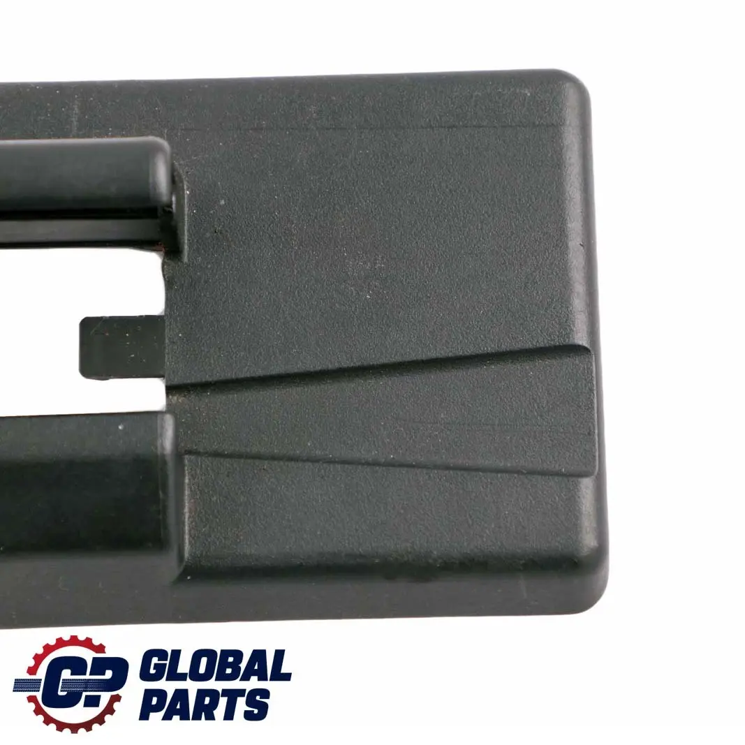 Mercedes-Benz M-Class ML W164 Vordersitz Links Hinten Abdeckung für mit Teilenummer A1649190320 Mercedes-Benz M-Class ML W164 Vordersitz Links Hinten Abdeckung - SKU A1649190320 - Teilenummer A1649190320