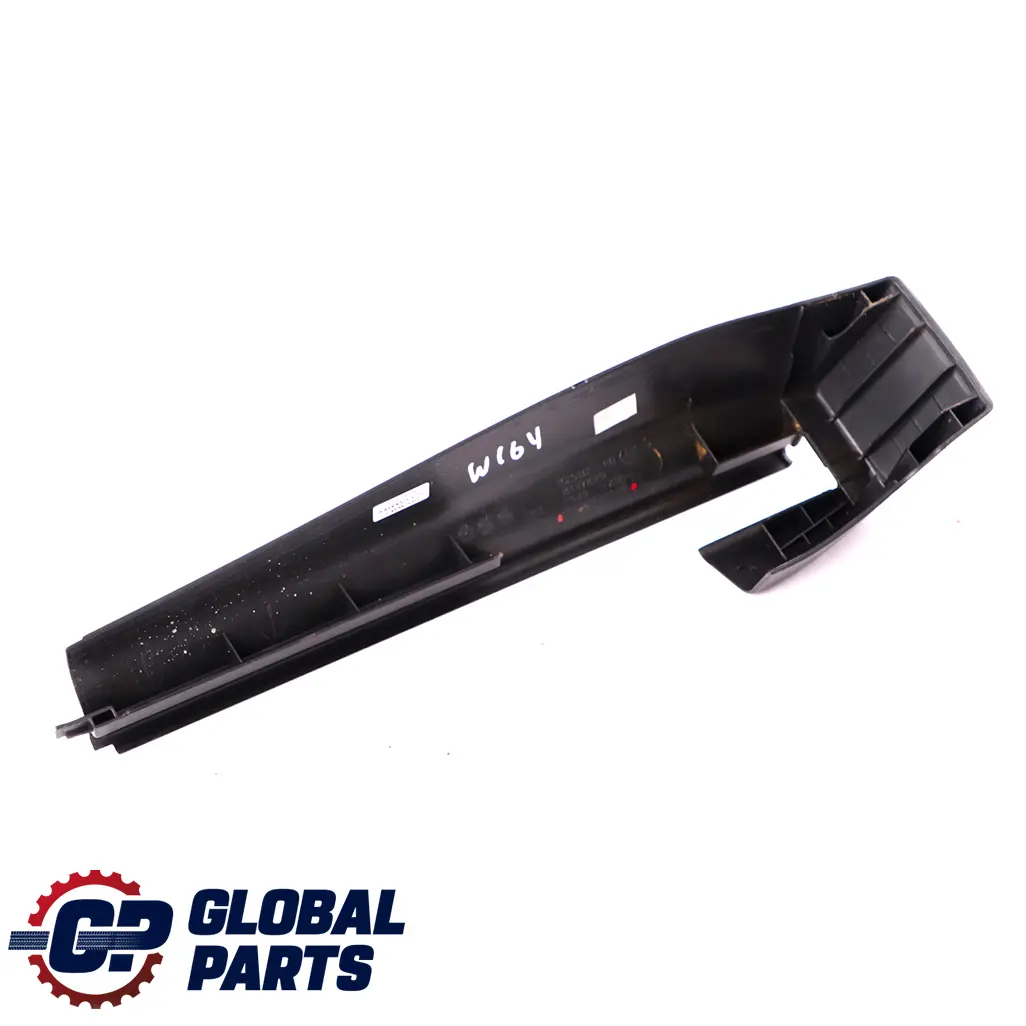 Mercedes-Benz ML W164 GL X164 Front Right Seat O/S Trim Panel Cover to with Part number A1649195020 Mercedes-Benz ML W164 GL X164 Front Right Seat O/S Trim Panel Cover - SKU A1649195020 - Part number A1649195020