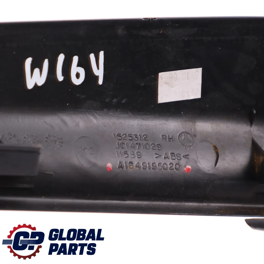 Mercedes-Benz ML W164 GL X164 Front Right Seat O/S Trim Panel Cover to with Part number A1649195020 Mercedes-Benz ML W164 GL X164 Front Right Seat O/S Trim Panel Cover - SKU A1649195020 - Part number A1649195020