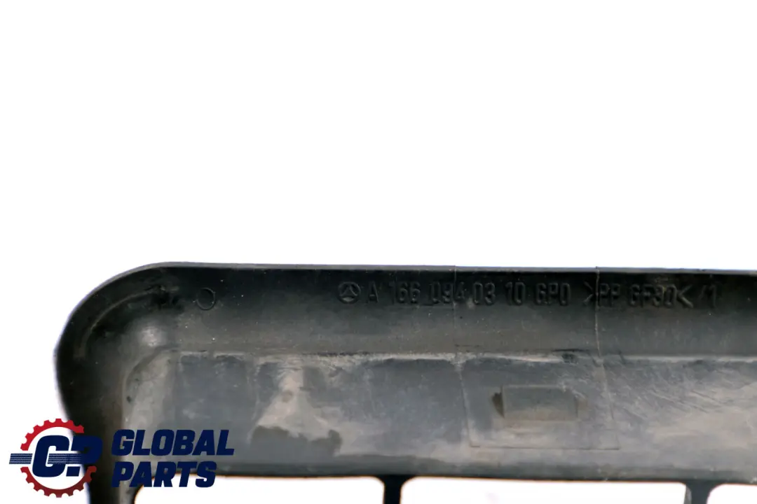 Kanał Wlot Powietrza do MERCEDES W168 o numerze A1660940310 MERCEDES W168 Kanał Wlot Powietrza - SKU A1660940310 - Numer Części A1660940310