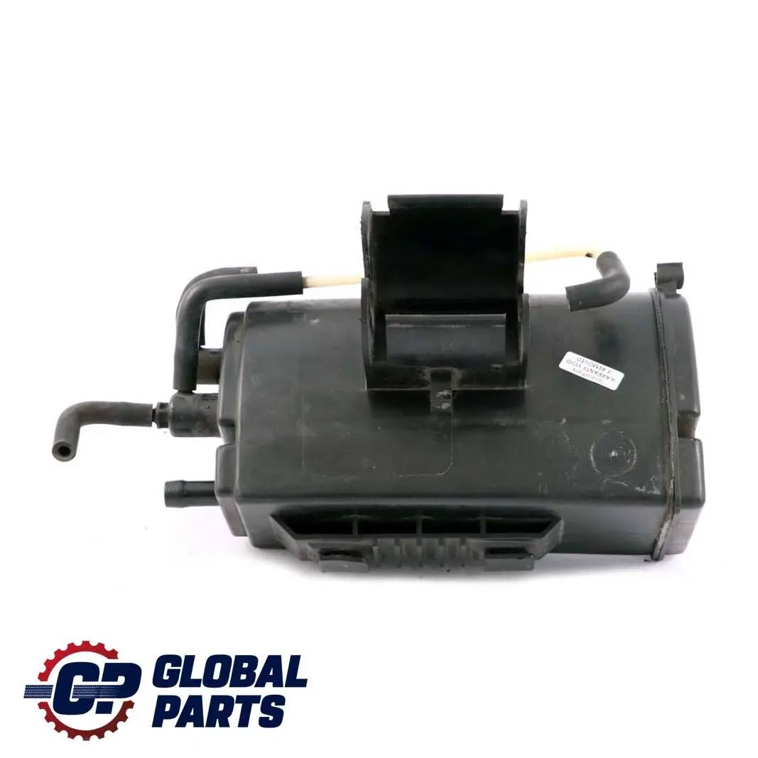 A-Klasse W168 Aktivkohlebehälter Kraftstofffilter Filter für Mercedes mit Teilenummer A1684700290 Mercedes A-Klasse W168 Aktivkohlebehälter Kraftstofffilter Filter - SKU A1684700290 - Teilenummer A1684700290