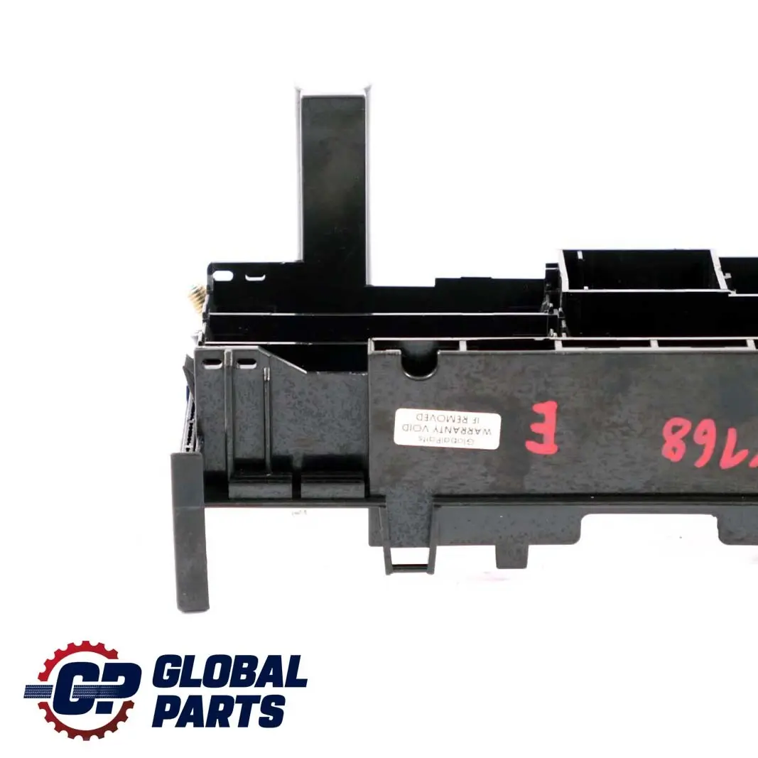 Classe A W168 Support Transporteur Boite A Fusibles pour Mercedes à propos du numéro de pièce A1685453340 Mercedes Classe A W168 Support Transporteur Boite A Fusibles - SKU A1685453340 - Numéro de pièce A1685453340