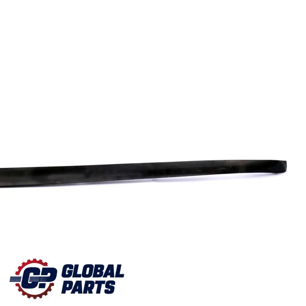 Embellecedor del parabrisas delantero izquierdo para Mercedes W168 con número de pieza A1686700108 Mercedes W168 Embellecedor del parabrisas delantero izquierdo - SKU A1686700108 - Número de pieza A1686700108