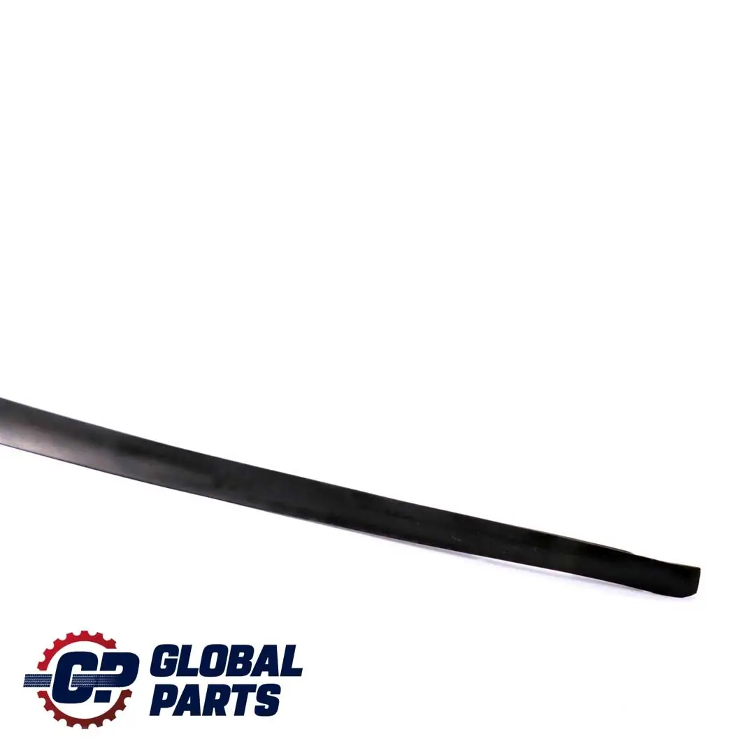 Embellecedor del parabrisas delantero izquierdo para Mercedes W168 con número de pieza A1686700108 Mercedes W168 Embellecedor del parabrisas delantero izquierdo - SKU A1686700108 - Número de pieza A1686700108