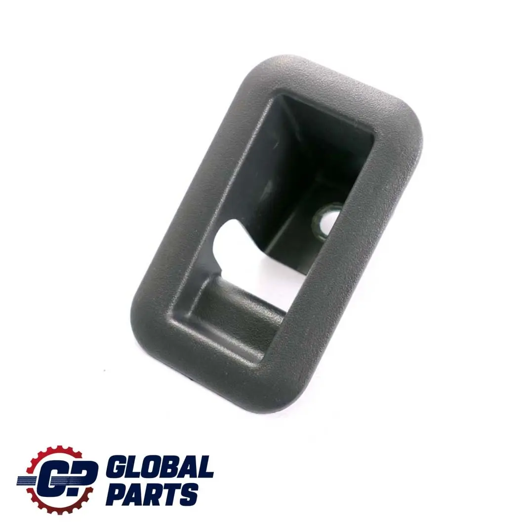 Mercedes-Benz A-Class W168 Asiento Rail Clip Montaje Recubrimiento para con número de pieza A1686800617 Mercedes-Benz A-Class W168 Asiento Rail Clip Montaje Recubrimiento - SKU A1686800617 - Número de pieza A1686800617