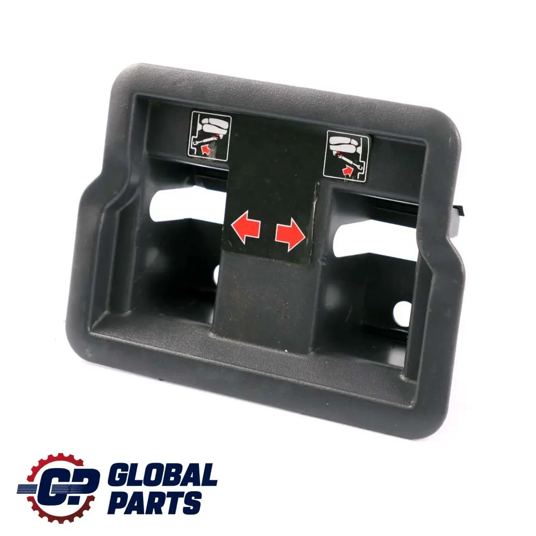 Asiento trasero clip De montaje De La cubierta para Mercedes W168 con número de pieza A1686801117 Mercedes W168 Asiento trasero clip De montaje De La cubierta - SKU A1686801117 - Número de pieza A1686801117