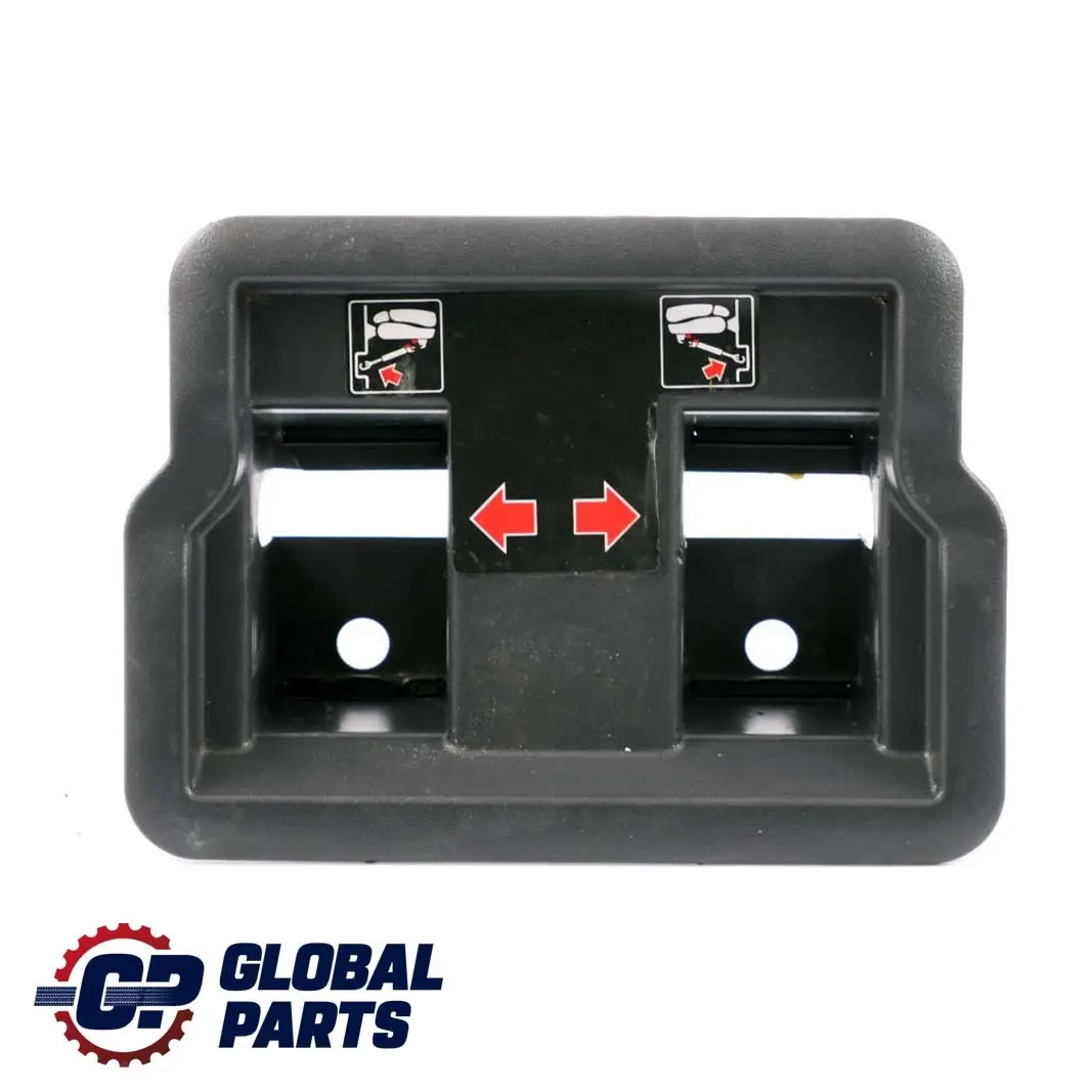 Asiento trasero clip De montaje De La cubierta para Mercedes W168 con número de pieza A1686801117 Mercedes W168 Asiento trasero clip De montaje De La cubierta - SKU A1686801117 - Número de pieza A1686801117