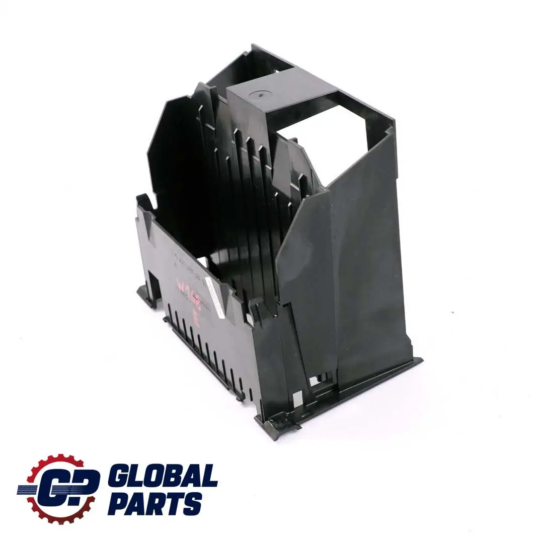  Mercedes-Benz A-Klasse W168 Radio Halterung Halter - SKU A1686890016 - Teilenummer A1686890016
