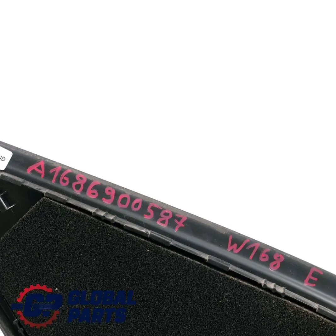 Mercedes-Benz A-Klasse W168 Verkleidung Spiegeldreieck Vorne Links für mit Teilenummer A1686900587 Mercedes-Benz A-Klasse W168 Verkleidung Spiegeldreieck Vorne Links - SKU A1686900587 - Teilenummer A1686900587