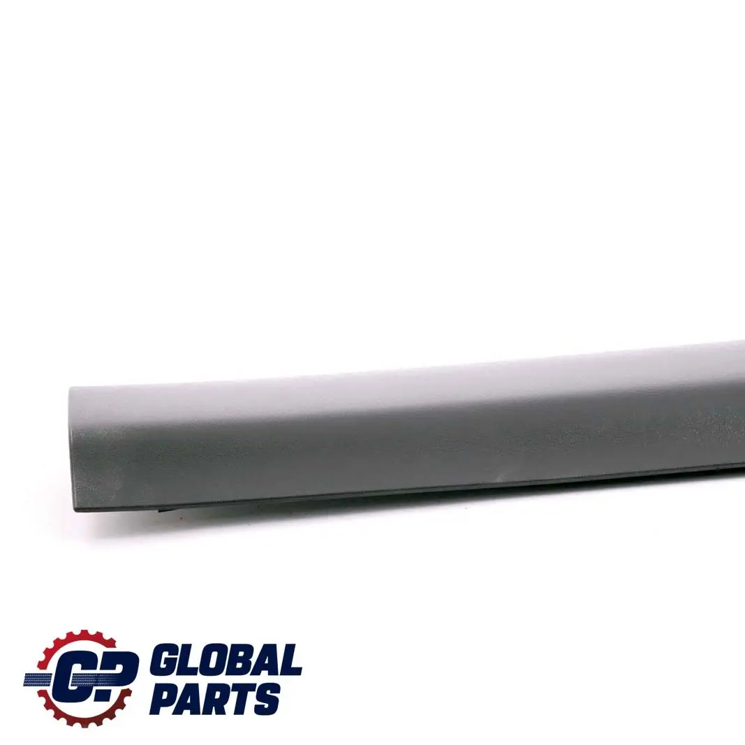 Rivestimento tetto Copertura della cintura sicurezza per Mercedes W168 con numero di parte A1686902750 Mercedes W168 Rivestimento tetto Copertura della cintura sicurezza - SKU A1686902750 - Numero di parte A1686902750