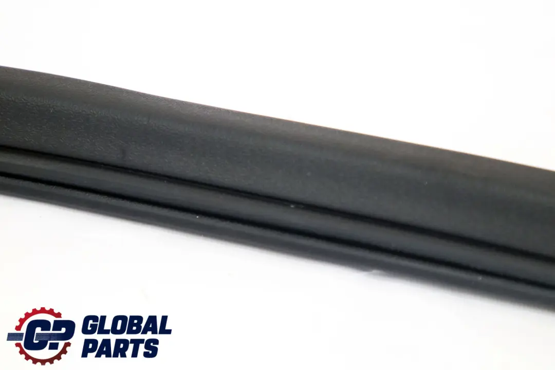 Mercedes-Benz W168 Porte avant Gauche Droite Joint de Porte pour à propos du numéro de pièce A1686920176 Mercedes-Benz W168 Porte avant Gauche Droite Joint de Porte - SKU A1686920176 - Numéro de pièce A1686920176