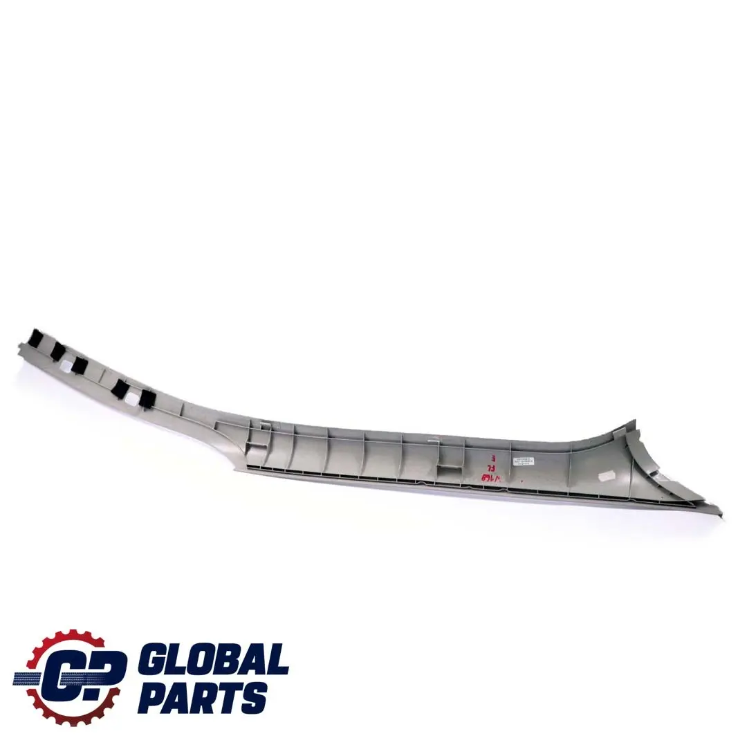 Embellecedor Pilar A Panel Delantero Izquierdo Gris para Mercedes W168 con número de pieza A1686921501 Mercedes W168 Embellecedor Pilar A Panel Delantero Izquierdo Gris - SKU A1686921501 - Número de pieza A1686921501