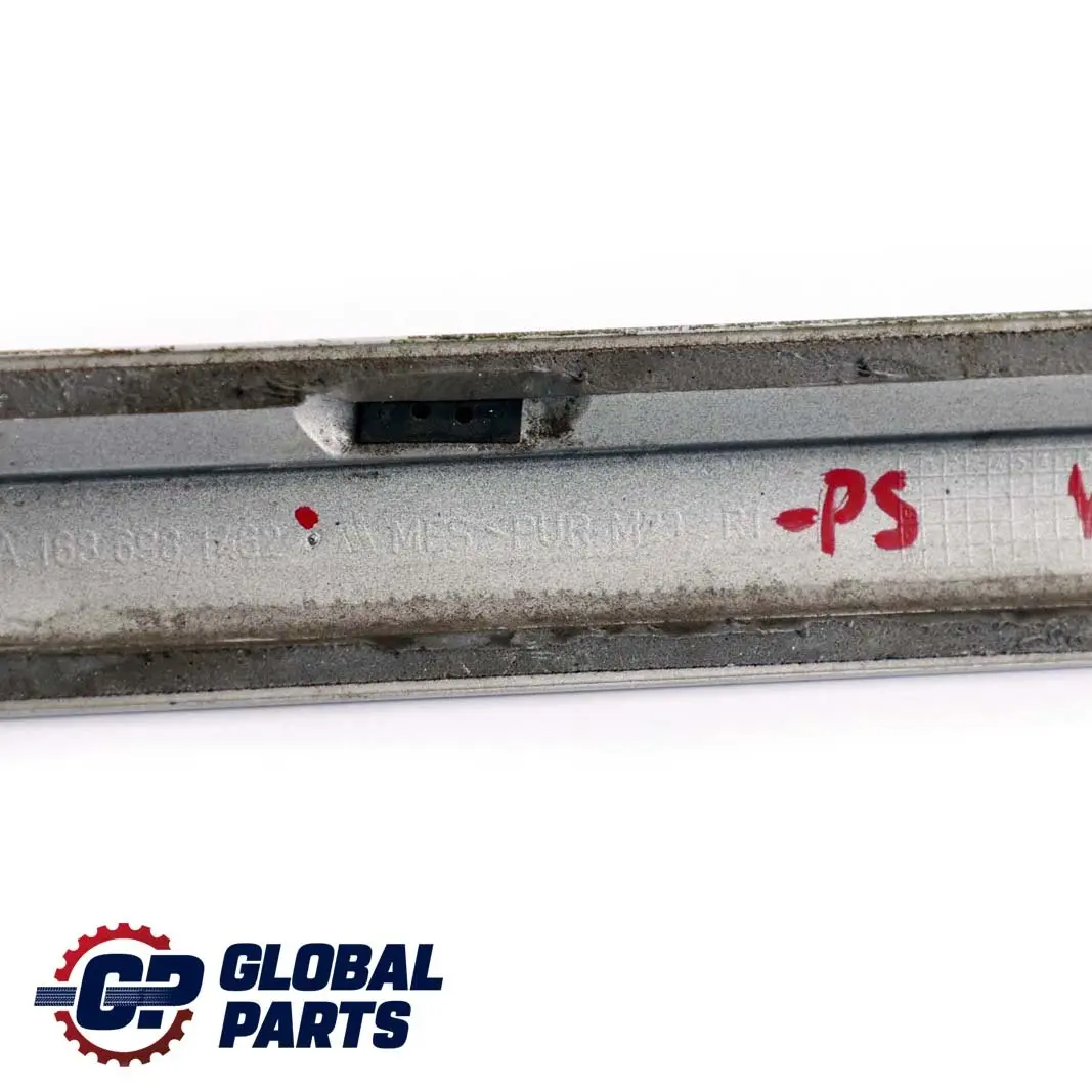Clase A W168 Puerta Delantera Derecha Moldura Tira Plata Polar 761 para Mercedes con número de pieza A1686981462 Mercedes Clase A W168 Puerta Delantera Derecha Moldura Tira Plata Polar 761 - SKU A1686981462-PS - Número de pieza A1686981462