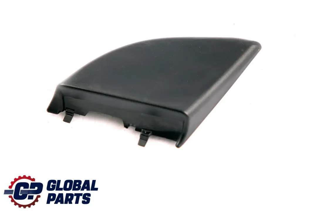 Front Right Wing Mirror Triangle Trim Cover para Mercedes A W168 con número de pieza A1687200211 Mercedes A W168 Front Right Wing Mirror Triangle Trim Cover - SKU A1687200211 - Número de pieza A1687200211