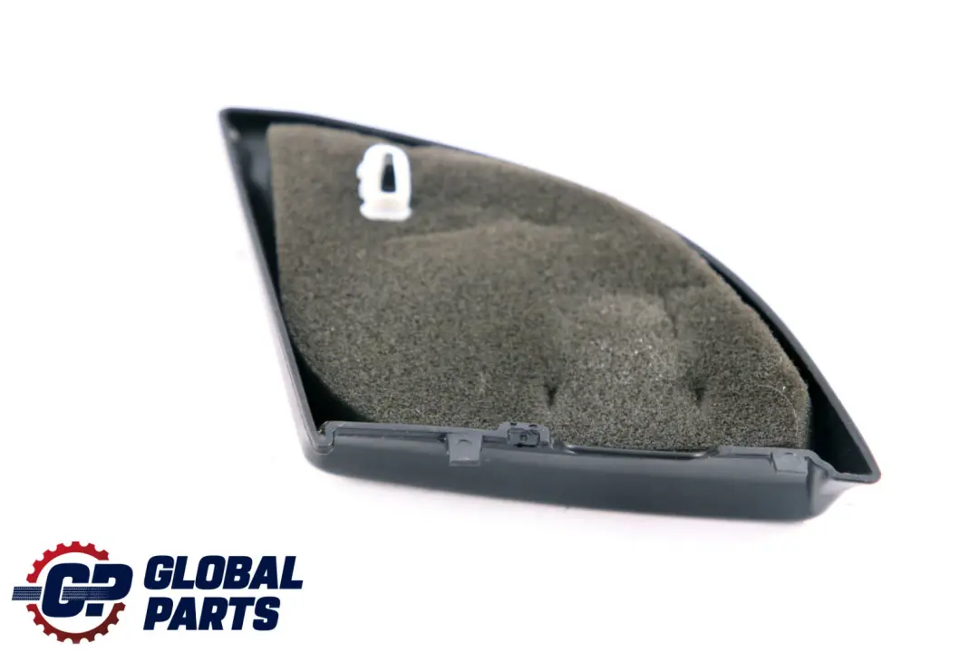 Front Right Wing Mirror Triangle Trim Cover para Mercedes A W168 con número de pieza A1687200211 Mercedes A W168 Front Right Wing Mirror Triangle Trim Cover - SKU A1687200211 - Número de pieza A1687200211