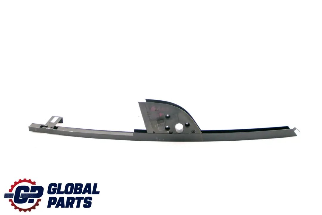 Delantero Izquierdo Puerta Cuarto Ventana Guia para Mercedes A W168 con número de pieza A1687200517 Mercedes A W168 Delantero Izquierdo Puerta Cuarto Ventana Guia - SKU A1687200517 - Número de pieza A1687200517