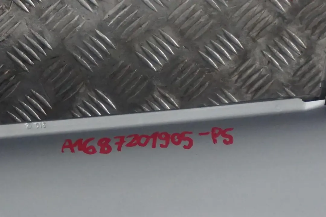 Mercedes Classe A W168 Porte avant Gauche Polar Argent Metallise - 761U - SKU A1687201905-PS - Numéro de pièce A1687201905
