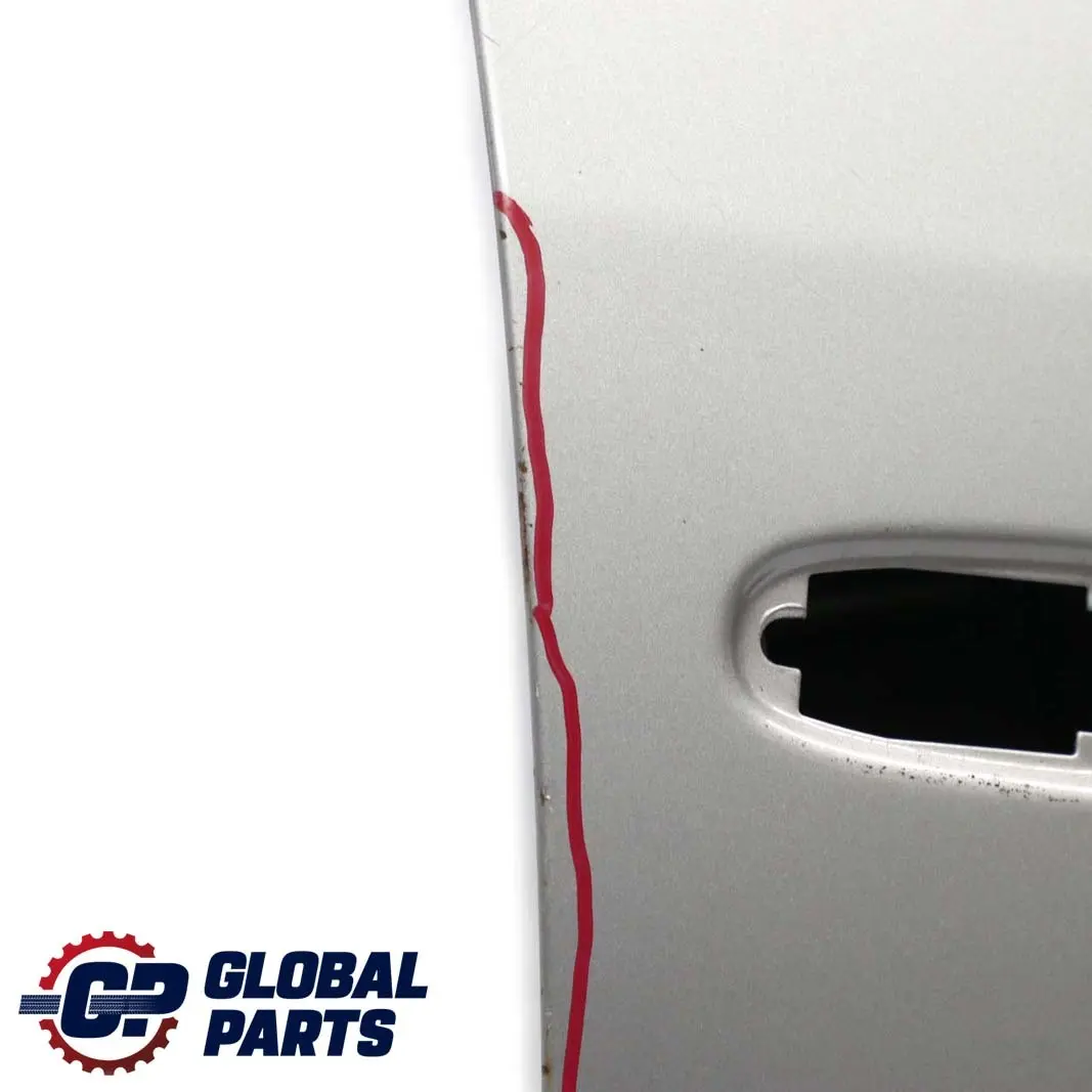 Puerta Delantera Derecha Plata Claro Lunar Metalizado - 706 para Mercedes W168 con número de pieza A1687202005 Mercedes W168 Puerta Delantera Derecha Plata Claro Lunar Metalizado - 706 - SKU A1687202005-MOON - Número de pieza A1687202005