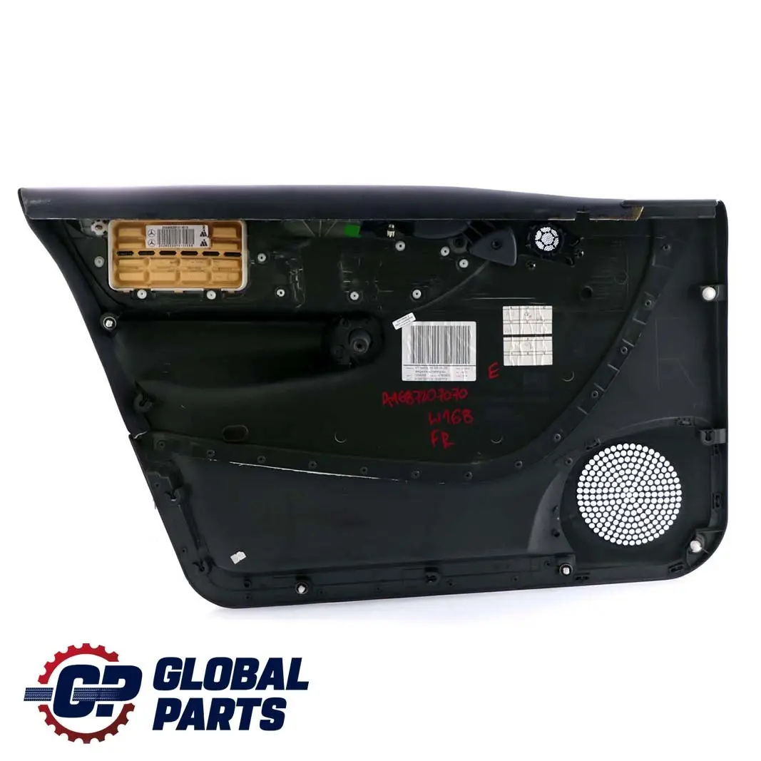 Panel de la Puerta Delantera Derecha Tela Gris para Mercedes W168 con número de pieza A1687207070 Mercedes W168 Panel de la Puerta Delantera Derecha Tela Gris - SKU A1687207070 - Número de pieza A1687207070