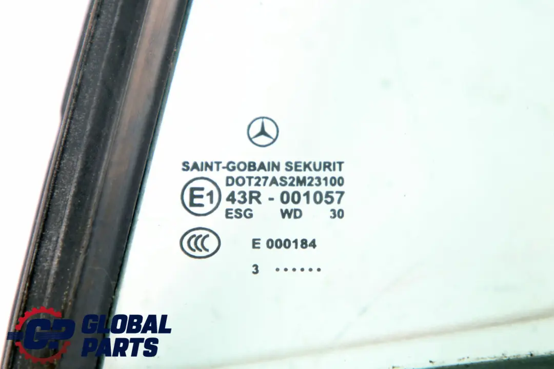 Benz W168 Delantero Izquierdo Puerta Cuarto Ventana AS2 para Mercedes con número de pieza A1687250109 Mercedes Benz W168 Delantero Izquierdo Puerta Cuarto Ventana AS2 - SKU A1687250109 - Número de pieza A1687250109