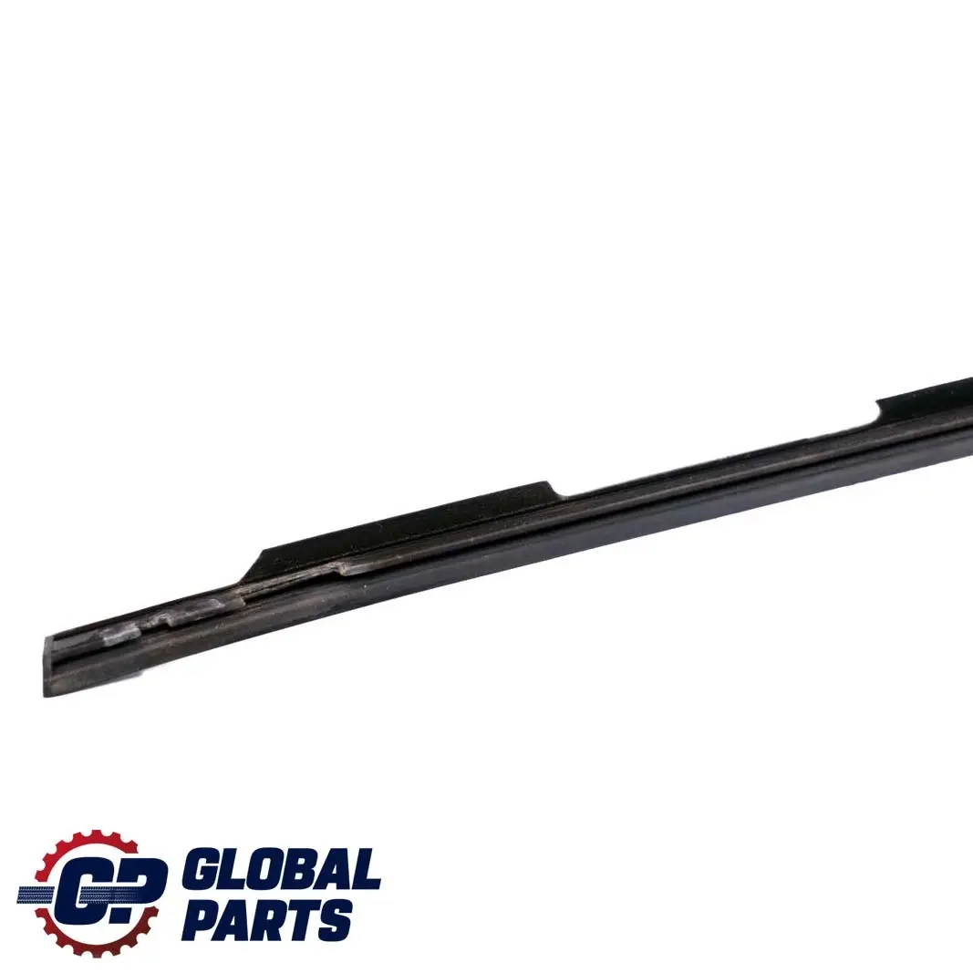 Uszczelka Listwa Szyby Drzwi Przód do MERCEDES W168 o numerze A1687250265 MERCEDES W168 Uszczelka Listwa Szyby Drzwi Przód - SKU A1687250265 - Numer Części A1687250265