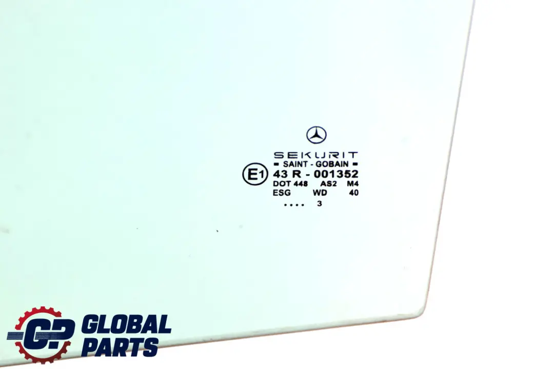 Mercedes-Benz Clase A W168 Cristal delantero izquierdo AS2 para con número de pieza A1687251110 Mercedes-Benz Clase A W168 Cristal delantero izquierdo AS2 - SKU A1687251110 - Número de pieza A1687251110