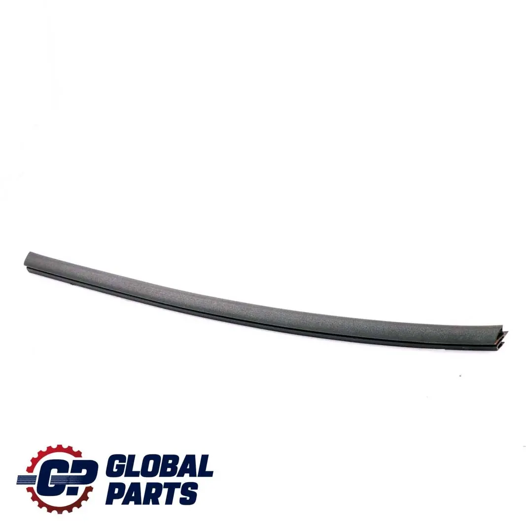 Mercedes-Benz A W168 Rear Left Door Window Sealing Rail Inside para con número de pieza A1687350365 Mercedes-Benz A W168 Rear Left Door Window Sealing Rail Inside - SKU A1687350365 - Número de pieza A1687350365