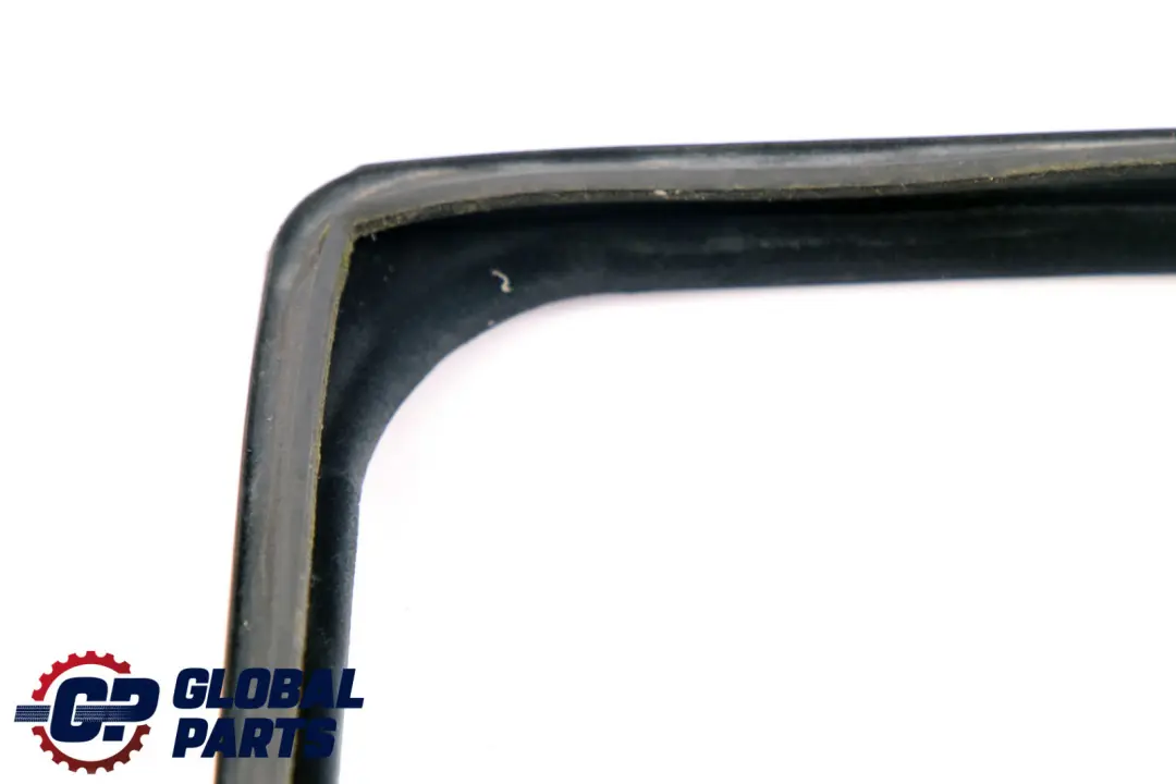 Benz a Class W168 Porta Posteriore Sinistra Binario Finestra per Mercedes con numero di parte A1687350525 Mercedes Benz a Class W168 Porta Posteriore Sinistra Binario Finestra - SKU A1687350525 - Numero di parte A1687350525