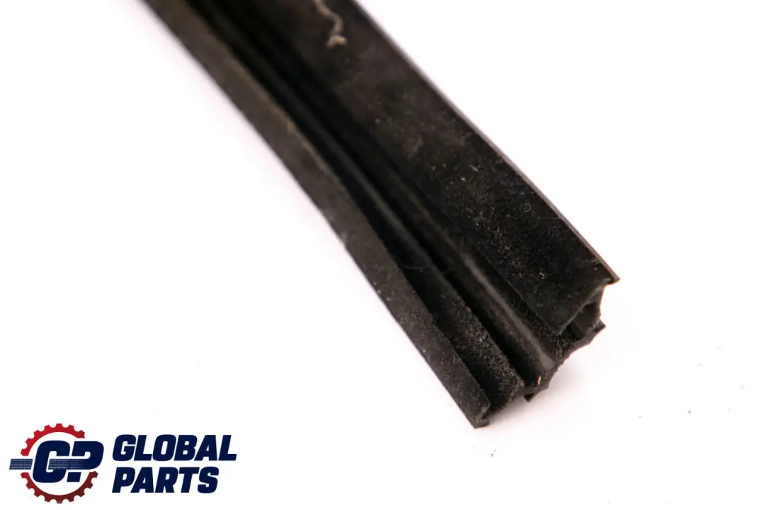 Right Door O/S Window Guide Seal Gasket to Mercedes A-Class W168 Rear with Part number A1687350625 Mercedes A-Class W168 Rear Right Door O/S Window Guide Seal Gasket - SKU A1687350625 - Part number A1687350625