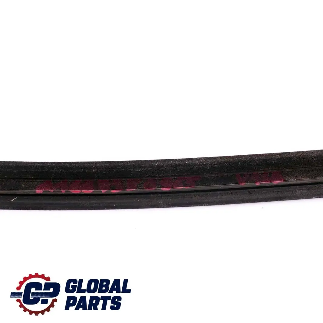  Mercedes-Benz A W168 Rear Left Door Window Outside Sealing Rail Seal Gasket - SKU A1687350965 - Número de pieza A1687350965