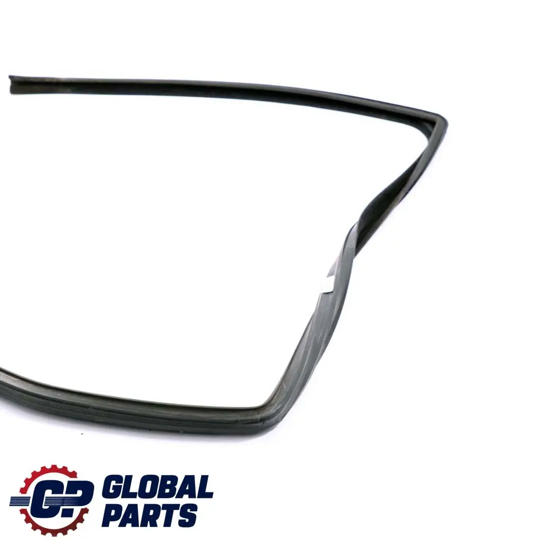Mercedes-Benz A W168 Rear Left Door Window Guide Seal Gasket para con número de pieza A1687351125 Mercedes-Benz A W168 Rear Left Door Window Guide Seal Gasket - SKU A1687351125 - Número de pieza A1687351125