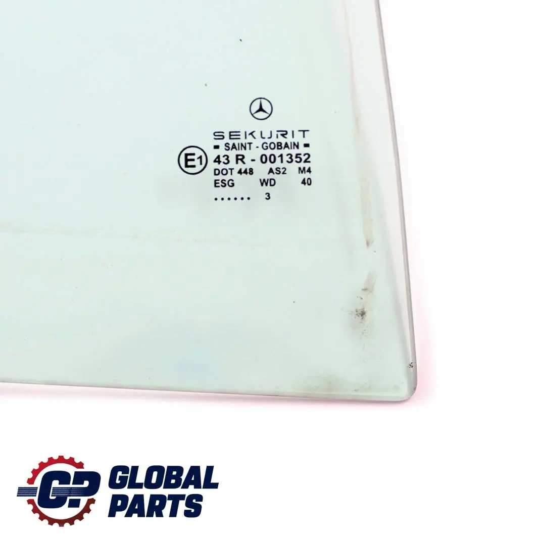 Mercedes-Benz Clase A W168 Puerta Trasera Derecha Cristal AS2 para con número de pieza A1687351210 Mercedes-Benz Clase A W168 Puerta Trasera Derecha Cristal AS2 - SKU A1687351210 - Número de pieza A1687351210