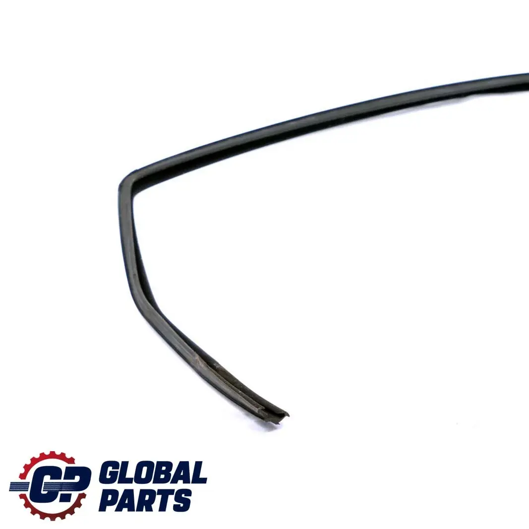  Mercedes-Benz W168 Porte Arriere Droite Guidage de Fenetre - SKU A1687351225 - Numéro de pièce A1687351225