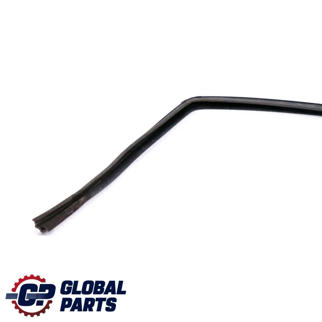  Mercedes-Benz W168 Porte Arriere Droite Guidage de Fenetre - SKU A1687351225 - Numéro de pièce A1687351225