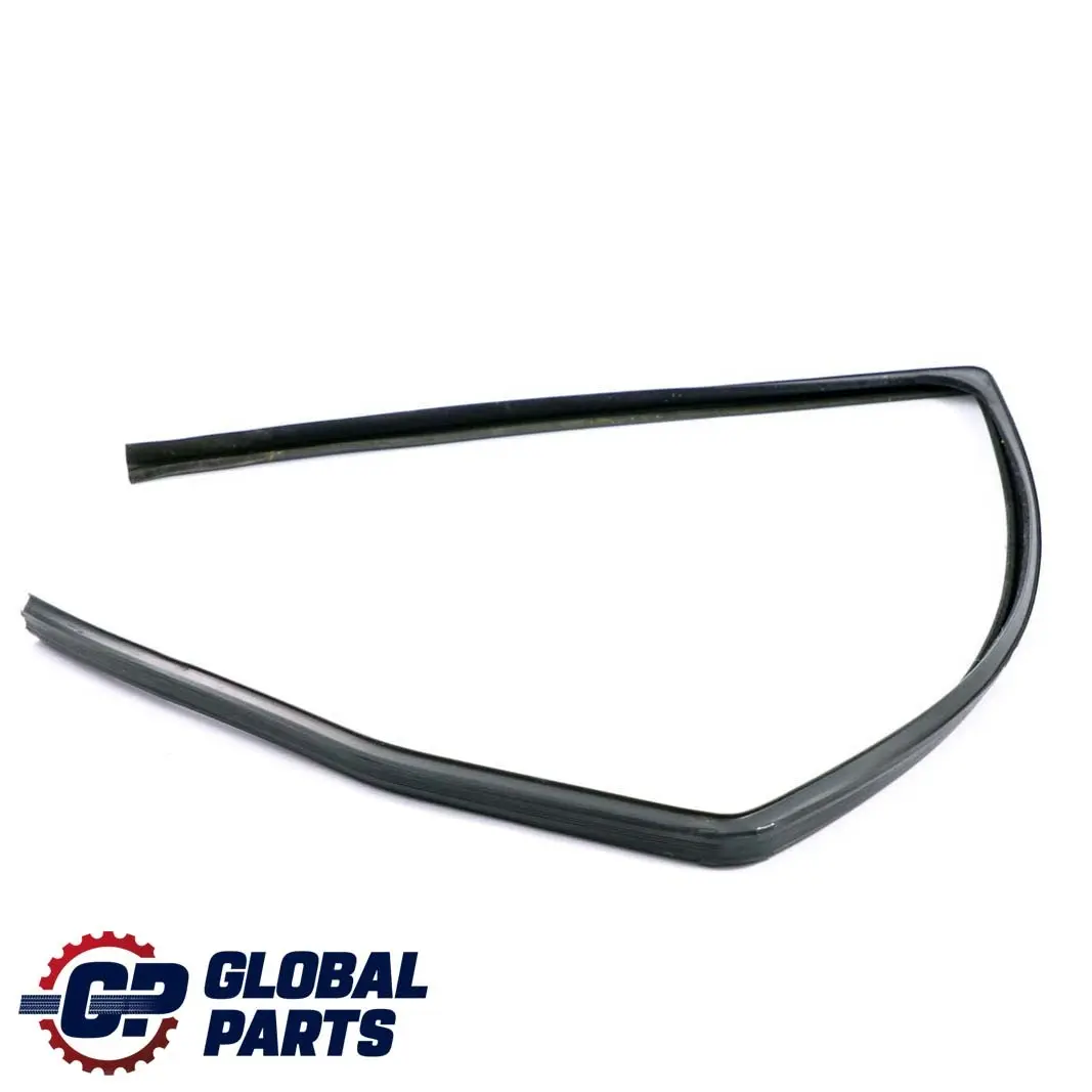  Mercedes-Benz W168 Porte Arriere Droite Guidage de Fenetre - SKU A1687351225 - Numéro de pièce A1687351225