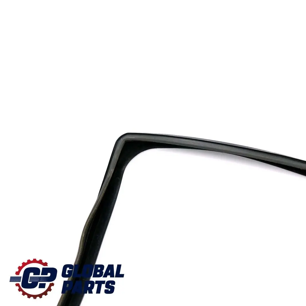 Clase A W168 Puerta Trasera Izquierda Ventana Guia Junta para Mercedes con número de pieza A1687351325 Mercedes Clase A W168 Puerta Trasera Izquierda Ventana Guia Junta - SKU A1687351325 - Número de pieza A1687351325