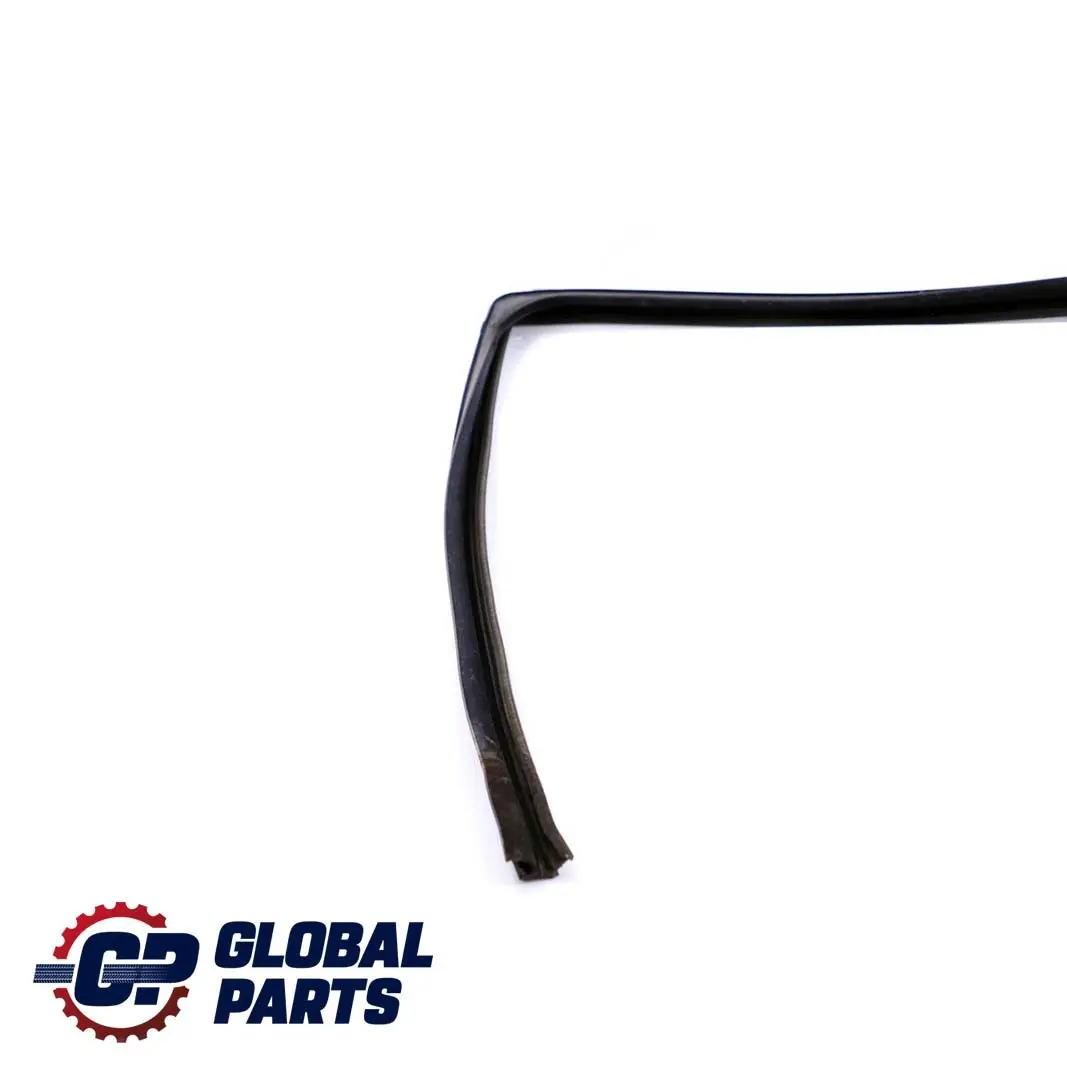 Right Door O/S Window Guide Seal Gasket to Mercedes A-Class W168 Rear with Part number A1687351425 Mercedes A-Class W168 Rear Right Door O/S Window Guide Seal Gasket - SKU A1687351425 - Part number A1687351425