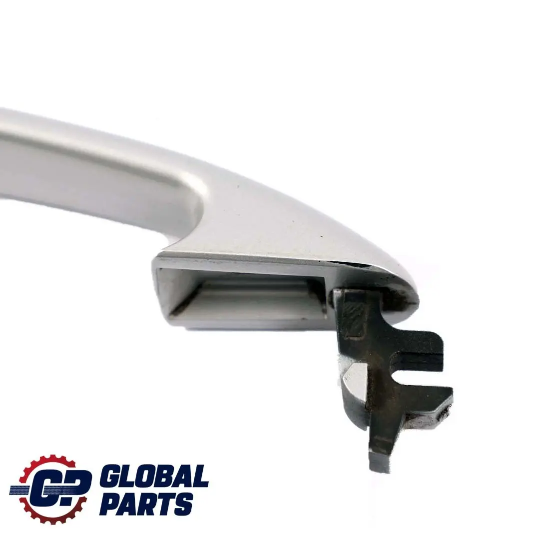 Maniglia Posteriore Sinistra Destra Porta Polar Silver Metallic per Mercedes W168 con numero di parte A1687600270 Mercedes W168 Maniglia Posteriore Sinistra Destra Porta Polar Silver Metallic - SKU A1687600270-PS1 - Numero di parte A1687600270