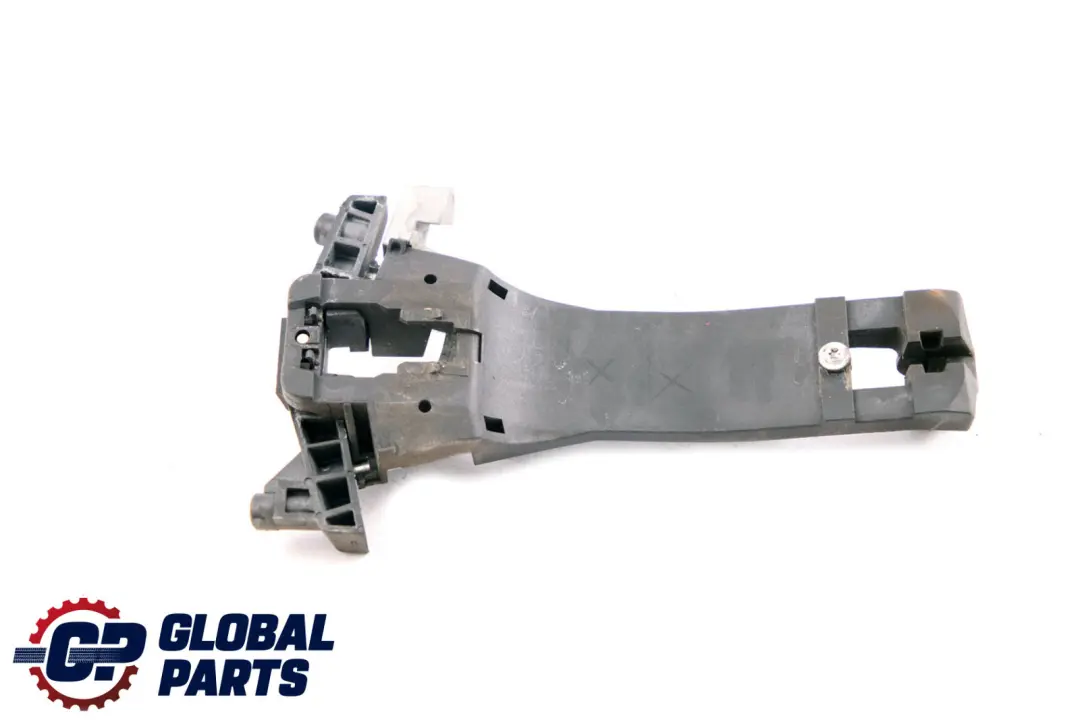 Abrazadera cojinete soporte manija puerta delantera izquierda para Mercedes W168 con número de pieza A1687601334 Mercedes W168 Abrazadera cojinete soporte manija puerta delantera izquierda - SKU A1687601334 - Número de pieza A1687601334