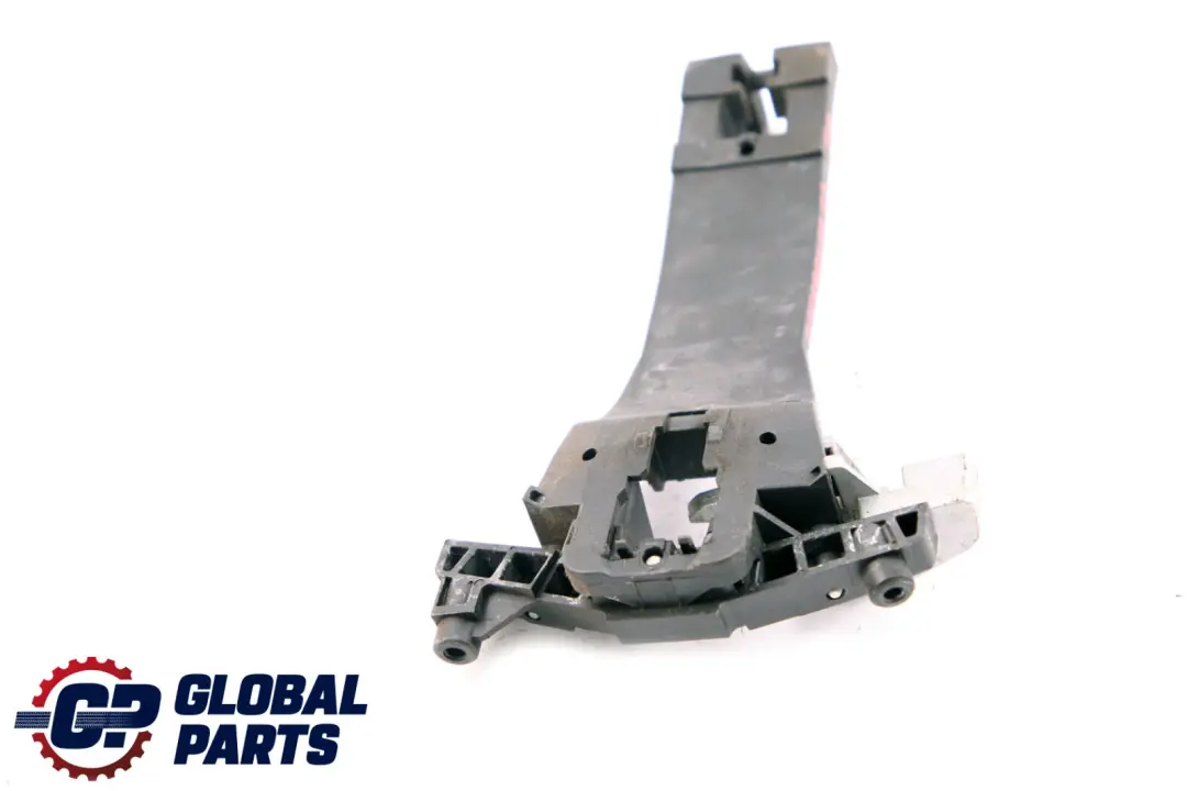 Soporte manija puerta delantera derecha Abrazadera cojinete para Mercedes W168 con número de pieza A1687601434 Mercedes W168 Soporte manija puerta delantera derecha Abrazadera cojinete - SKU A1687601434 - Número de pieza A1687601434