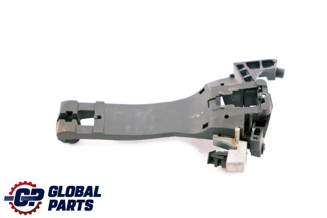 Benz W168 Puerta Trasera Izquierda Manija Soporte Rodamiento Abrazadera para Mercedes con número de pieza A1687601534 Mercedes Benz W168 Puerta Trasera Izquierda Manija Soporte Rodamiento Abrazadera - SKU A1687601534 - Número de pieza A1687601534