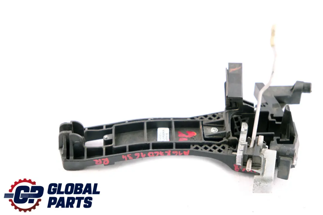 Benz A Class W168 Rear Right Door O/S Handle Bracket Bearing Clamp to Mercedes with Part number A1687601634 Mercedes Benz A Class W168 Rear Right Door O/S Handle Bracket Bearing Clamp - SKU A1687601634 - Part number A1687601634